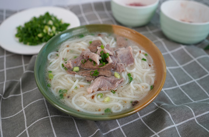 长武原味汤粉王培训